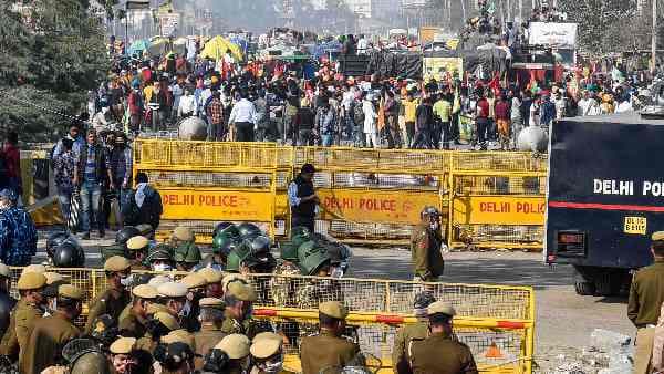 बॉर्डर पर डटे किसान बॉर्डर पर डटे किसान