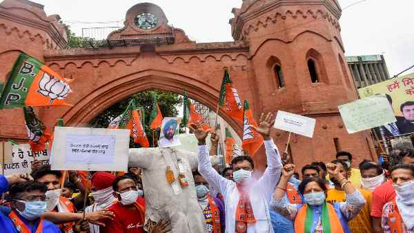 ऐसे पंजाब जीतने की तैयारी में जुटी है बीजेपी ऐसे पंजाब जीतने की तैयारी में जुटी है बीजेपी
