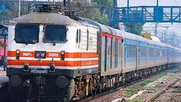 रेलवे कर रहा सरकार से बातचीत रेलवे कर रहा सरकार से बातचीत