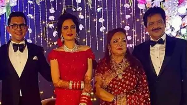 लाल गाउन में दिखीं श्वेता