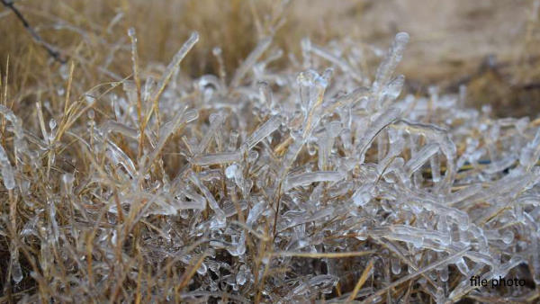 अचानक पांच डिग्री गिरा का तापमान 