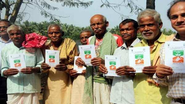 सॉइल हेल्थ कार्ड योजनाः 14 करोड़ किसानों को कार्ड देने का है लक्ष्य