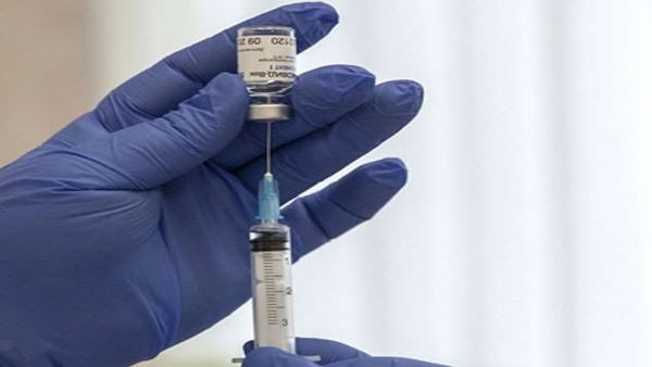 United Kingdom, London, AstraZeneca PLC, Pfizer Inc, BioNTech SE, Health care industry, Pharmaceuticals, Biotechnology, britain, coronavirus vaccine, new year new hope, covid-19, covid vaccine, ब्रिटेन, कोरोना वायरस, वैक्सीन, कोविड-19, कोविड वैक्सीन United Kingdom, London, AstraZeneca PLC, Pfizer Inc, BioNTech SE, Health care industry, Pharmaceuticals, Biotechnology, britain, coronavirus vaccine, new year new hope, covid-19, covid vaccine, ब्रिटेन, कोरोना वायरस, वैक्सीन, कोविड-19, कोविड वैक्सीन