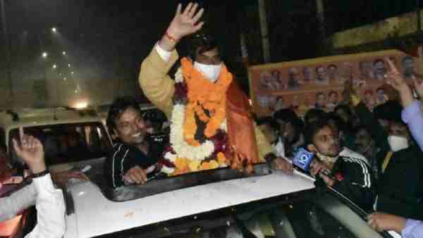 8 बार के एमएलसी रहे ओपी शर्मा को 4184 वोटों से हाराया 8 बार के एमएलसी रहे ओपी शर्मा को 4184 वोटों से हाराया