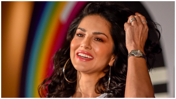 अपनी हिंदी के बारे में सनी लियोन ने कही ये बात 