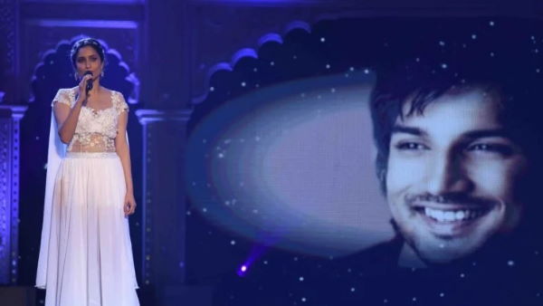 अंकिता लोखंडे के आंखों में आए आंसू