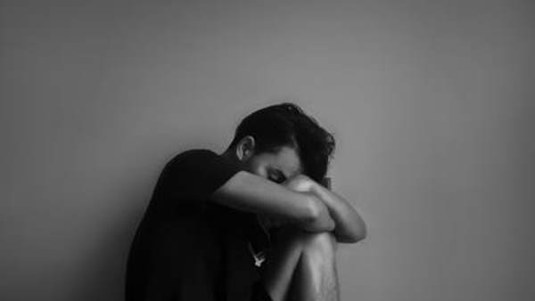 12 साल की उम्र में स्कूल से निकलवाया