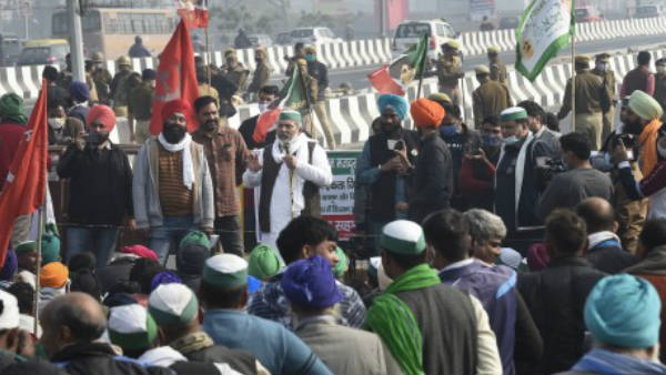 कालिंदी कुंज बॉर्डर को फिर से खोला कालिंदी कुंज बॉर्डर को फिर से खोला