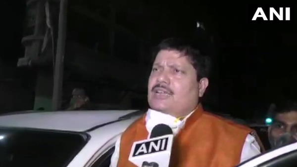 ममता की सरकार जनवरी के मध्य तक अल्पमत में आ जाएगी