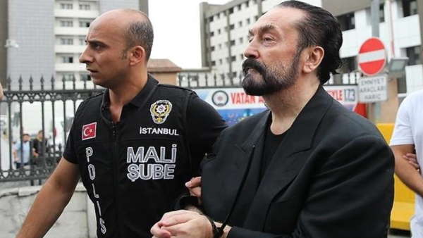 1000 महिलाओं से स्वीकारे थे संबंध