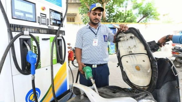 तेल की कीमतों पर चुनाव का असर तेल की कीमतों पर चुनाव का असर