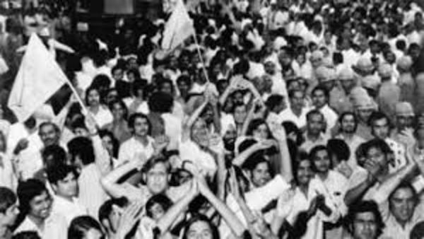 सामने जीत थी फिर भी मुंह मोड़ लिया