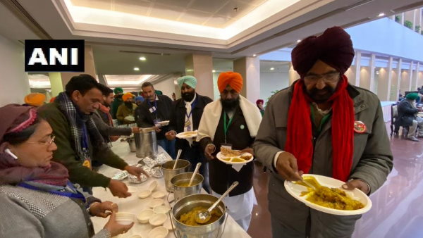talks between farmer leaders and government at Vigyan Bhawan temporarily halted for lunch break talks between farmer leaders and government at Vigyan Bhawan temporarily halted for lunch break