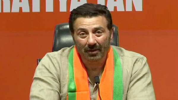 एक्टर दीप सिद्धू के कनेक्शन पर जानिए क्या बोले सनी देओल? एक्टर दीप सिद्धू के कनेक्शन पर जानिए क्या बोले सनी देओल?