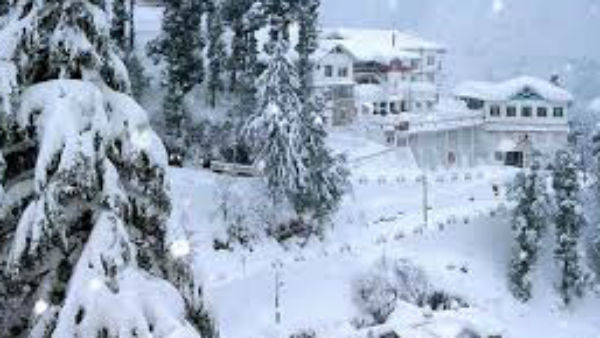 पहाड़ों पर बर्फबारी का दौर जारी