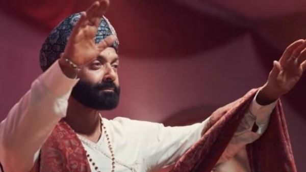 बॉबी देओल की आश्रम