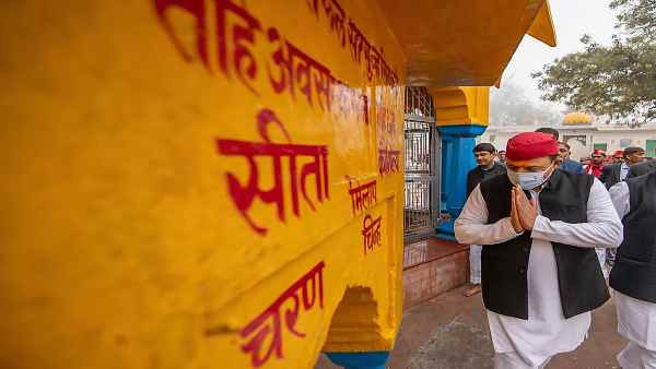 अखिलेश का खेल बिगाड़ेंगे ओवैसी?