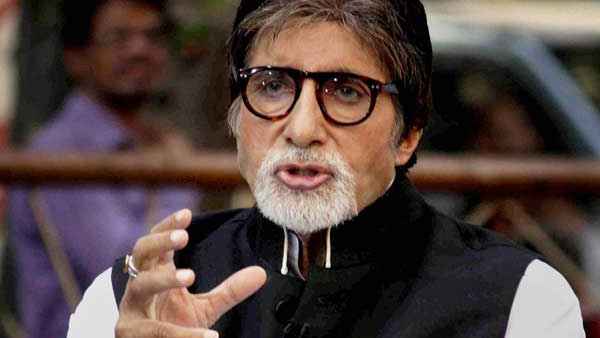 बिग बी के बोलने के साथ ही जलने लगती है लाइट