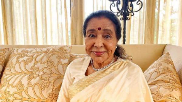 बॉलीवुड सिंगर आशा भोसले का भी अकाउंट हुआ हैक 