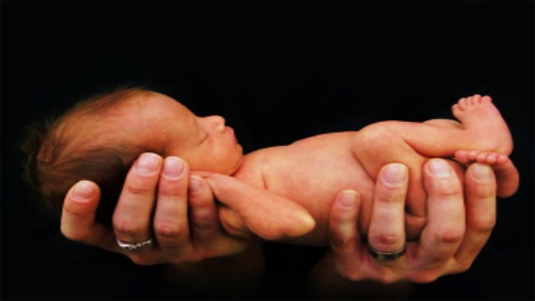 नए साल के पहले दिन आधे से अधिक बच्चों का जन्म 10 देशों में हुआ