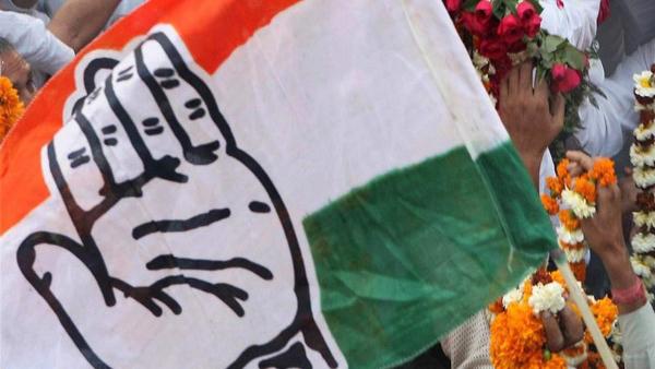 कांग्रेस विरोधी नेताजी के परिजन