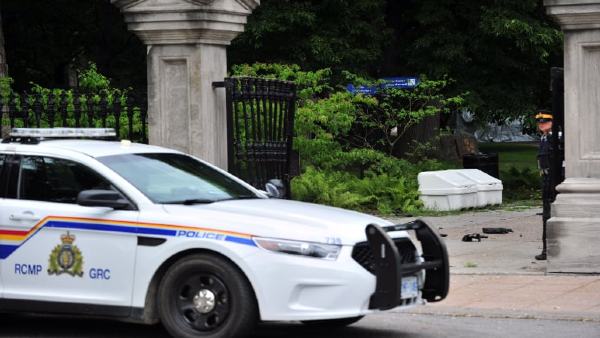 पुलिस से बचने के लिए किया ऐसा पुलिस से बचने के लिए किया ऐसा