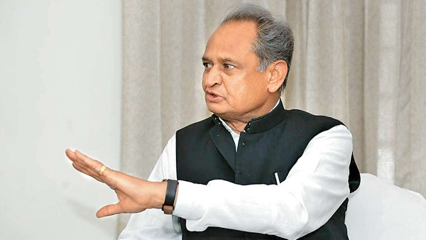 Congress fight will continue till new agriculture laws are withdrawn by the Center- CM Ashok Gehlot Congress fight will continue till new agriculture laws are withdrawn by the Center- CM Ashok Gehlot