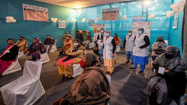 बुखार और सिरदर्द होने की आशंका-एक्सपर्ट