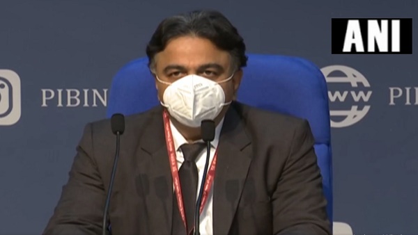 DCGI निदेशक वीजी सोमानी को वैक्सीन की सफाई में उतरना पड़ा DCGI निदेशक वीजी सोमानी को वैक्सीन की सफाई में उतरना पड़ा