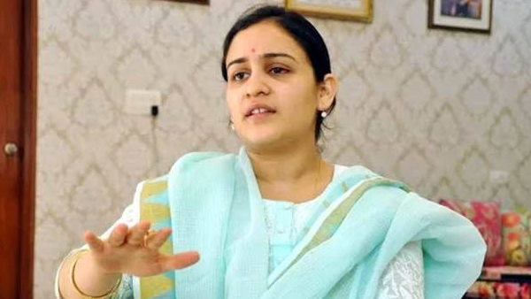 क्या कहा है अपर्णा ने