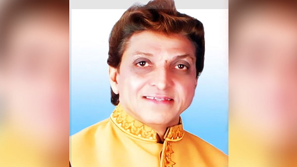 Padma awards to keshubhai patel, gujarati-film-musician-former-mp-mahesh-kanodia also awarded Padma awards to keshubhai patel, gujarati-film-musician-former-mp-mahesh-kanodia also awarded