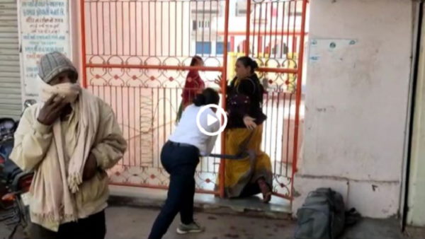 पुलिस की दादागीरी