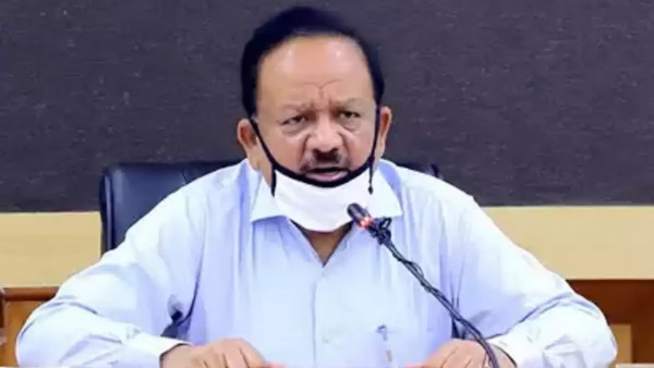 'नए कोरोना स्ट्रेन पर वैक्सीन अधिक प्रभावी'