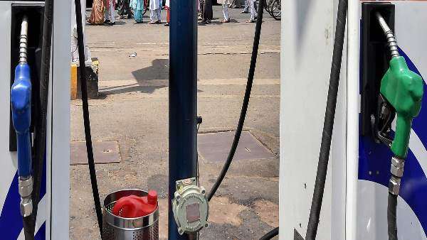 नहीं थे पैसे छुट्टे तो खरीद लिया लॉटरी का टिकट