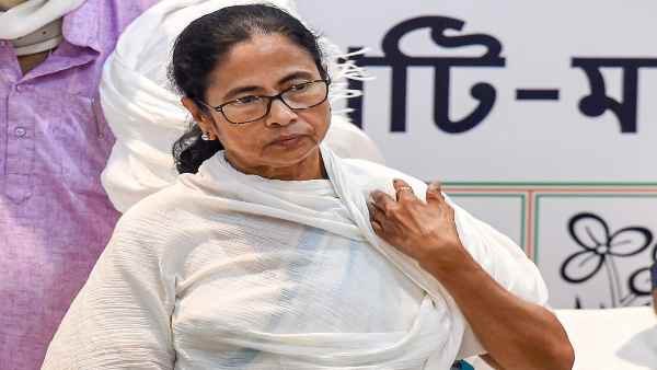 बीजेपी की रणनीति से बैकफुट पर आई? बीजेपी की रणनीति से बैकफुट पर आई?