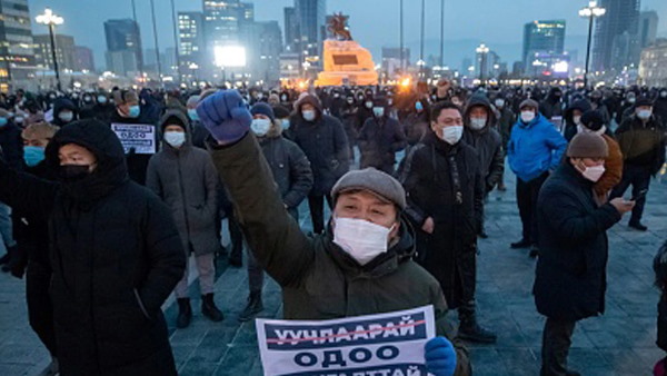 वीडियो वायरल होने के बाद मचा बवाल