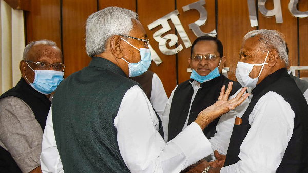 नीतीश पार्टी तीसरे स्थान पर रही चुनावों में नीतीश पार्टी तीसरे स्थान पर रही चुनावों में