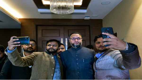 क्या बीजेपी के एजेंट हैं ओवैसी ?