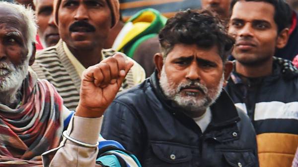  दावा है कि आंदोलन के चलते देशभर में 54 किसानों की जान गई है