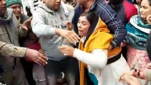 परिजन फूट-फूट कर रोने लगे