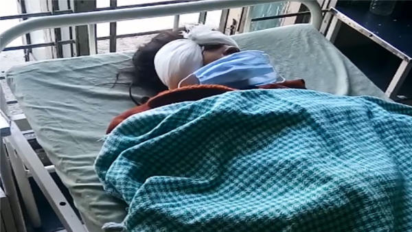  राकेश को फुटपाथ पर ले आई 'मौत'