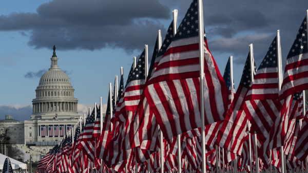 पहले मार्च में होता था शपथ ग्रहण