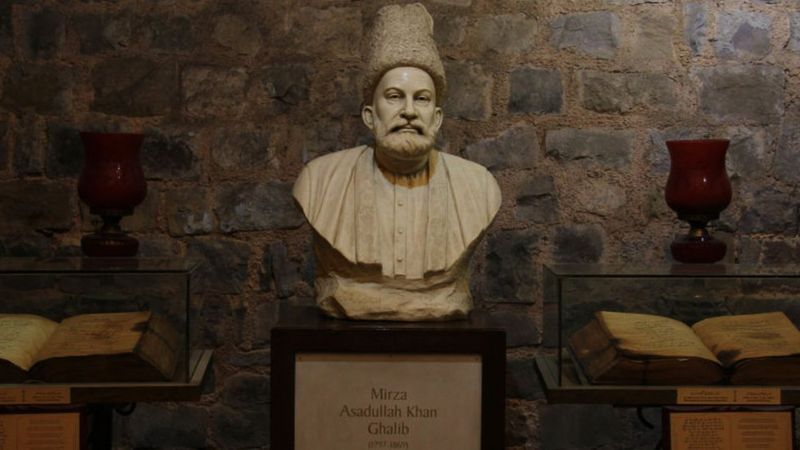 ग़ालिब की चिट्ठियाँ, क़ासिद के आते आते ख़त इक और लिख रखूँ ग़ालिब की चिट्ठियाँ, क़ासिद के आते आते ख़त इक और लिख रखूँ