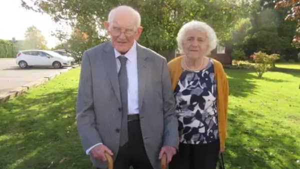 तीन दिन के अंतर पर छोड़ दी दुनिया