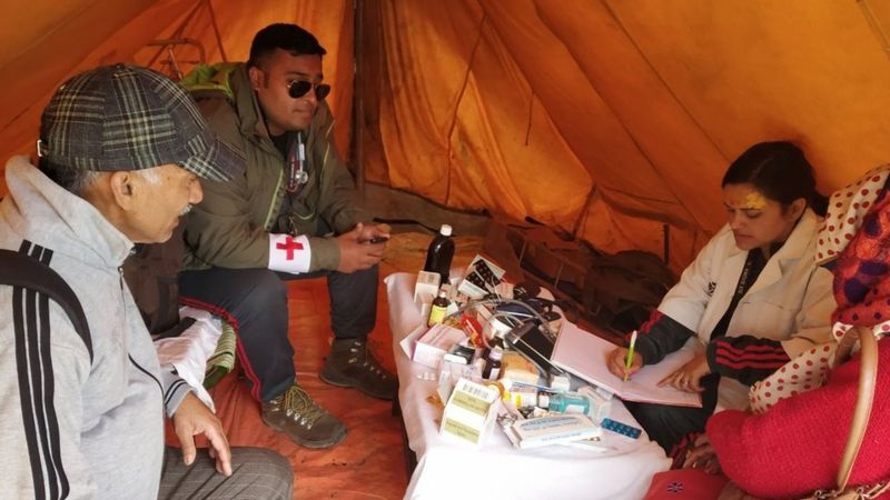 उत्तराखंड: भयानक मंज़र देखने वाले भी दहशत में, एक डॉक्टर की आंखों देखी उत्तराखंड: भयानक मंज़र देखने वाले भी दहशत में, एक डॉक्टर की आंखों देखी