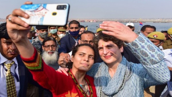 प्रियंका गांधी बौद्ध हैं या हिन्दू?