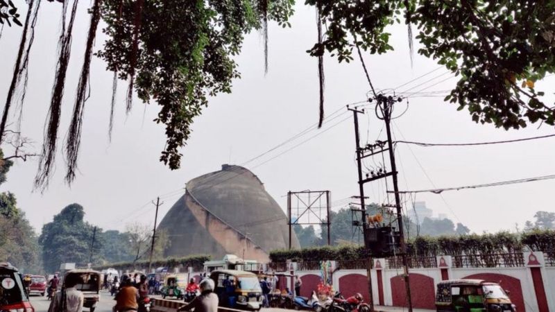 गोलघर: अंग्रेज़ों ने दो साल में बनाया, मरम्मत 10 साल में भी नहीं पूरा