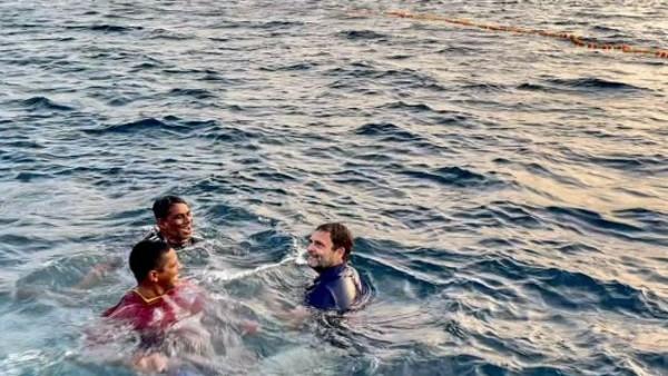 पतलून पहने ही राहुल ने लगायी समंदर में छलांग पतलून पहने ही राहुल ने लगायी समंदर में छलांग