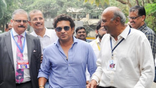 सचिन को भारत रत्न तो मनमोहन सरकार ने दिया था सचिन को भारत रत्न तो मनमोहन सरकार ने दिया था