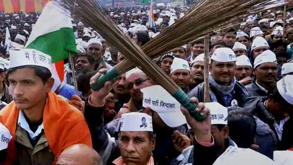 एंग्री यंग मैन को सौंपी गुजरात की कमान